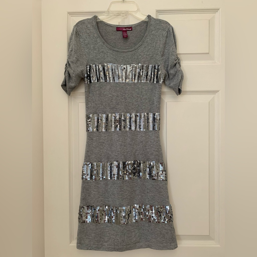 🔵 2/$22❗️Epic Threads ⭐️Juniors Sequin Sweater Dress Medium